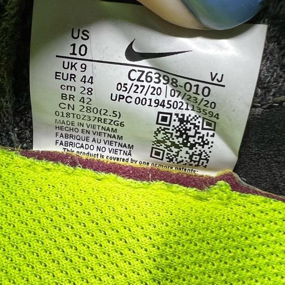 Nike Space Hippie 04 Sneakers in Black Grey Volt - Picture 10 of 11